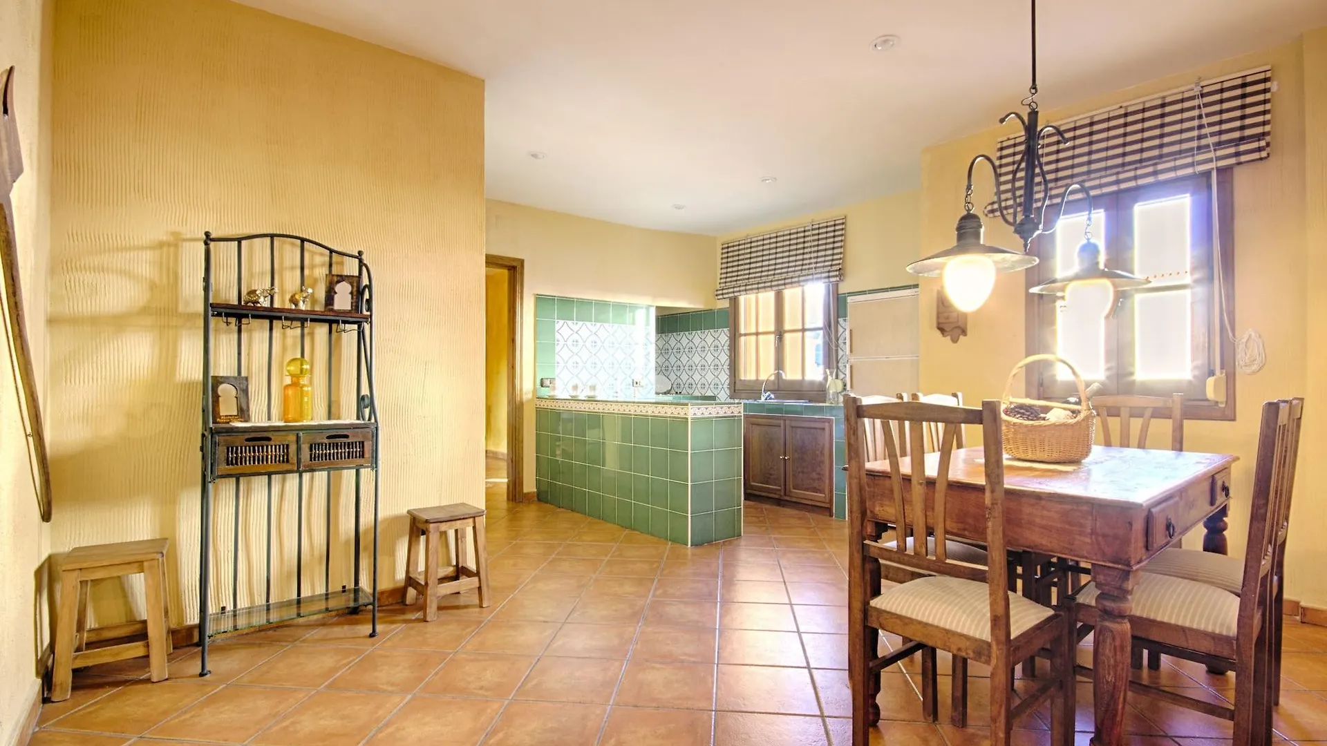 Hotel Rural Sierra Tejeda Alcaucín 2*,