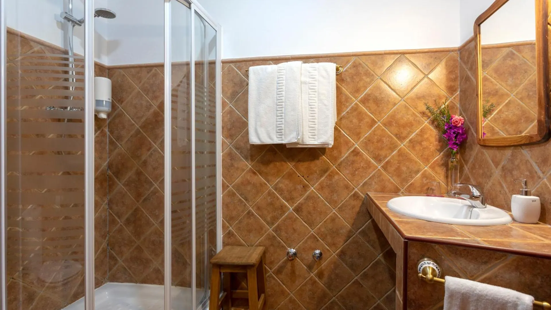 Hotel Rural Sierra Tejeda Alcaucín 2*,  Spanien
